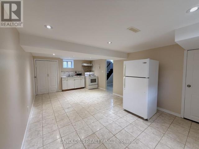 apartment at BSMT 220 ELLINGTON DRIVE, Toronto, Ontario, M1R3Y4