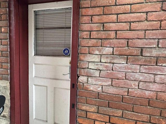 apartment at BSMT 25 BARNESDALE AVENUE S, Hamilton, Ontario, L8M2V1