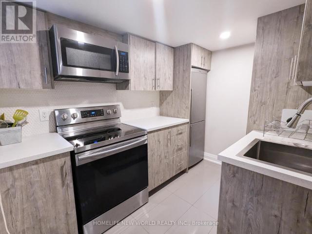 apartment at BSMT 276 MONTROSE AVENUE, Toronto, Ontario, M6G3G8