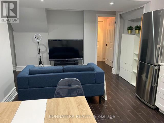 apartment at BSMT 284 HICKORY CIRCLE, Oakville, Ontario, L6H4V1