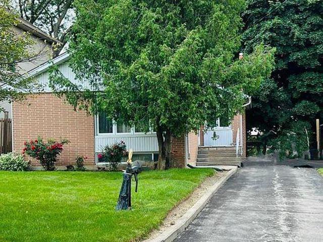 apartment at BSMT – 29 CARONPORT CRESCENT