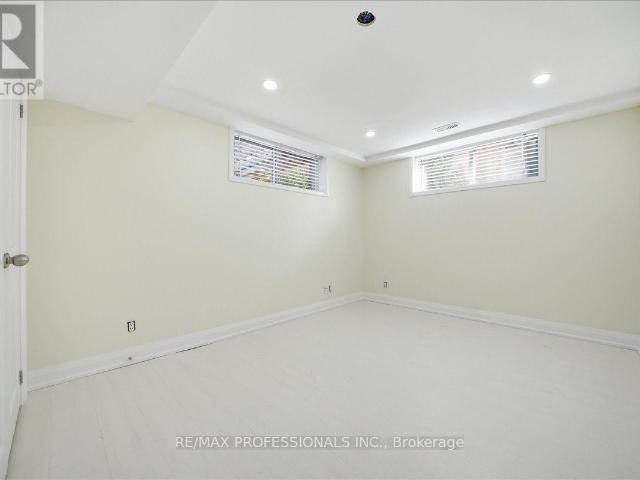 apartment at D – 9611 KEELE STREET