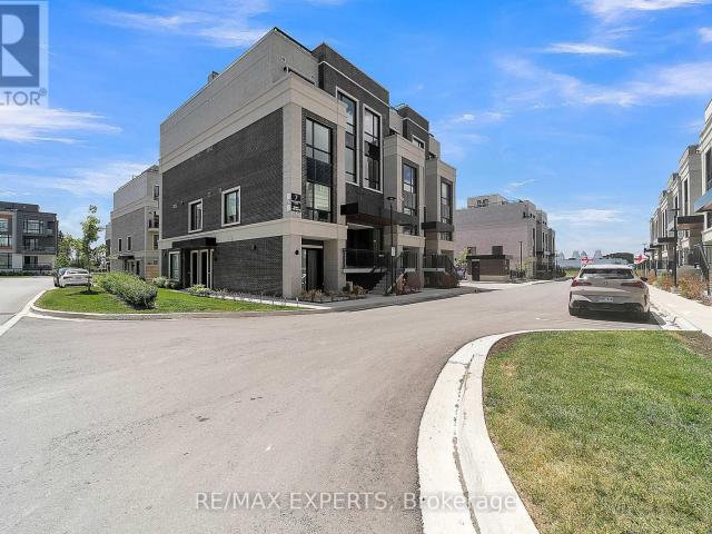 apartment at E103 7 RED SQUIRREL LANE LANE, Richmond Hill, Ontario, L4S0P5