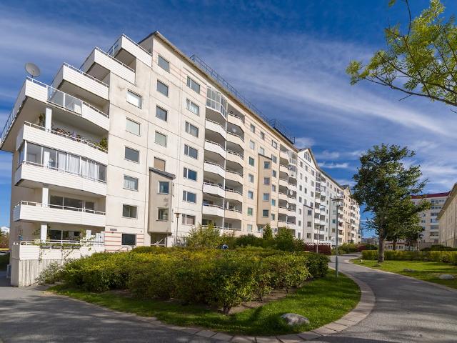 apartment at Haninge, Lejonets Gata 345, Brandbergen