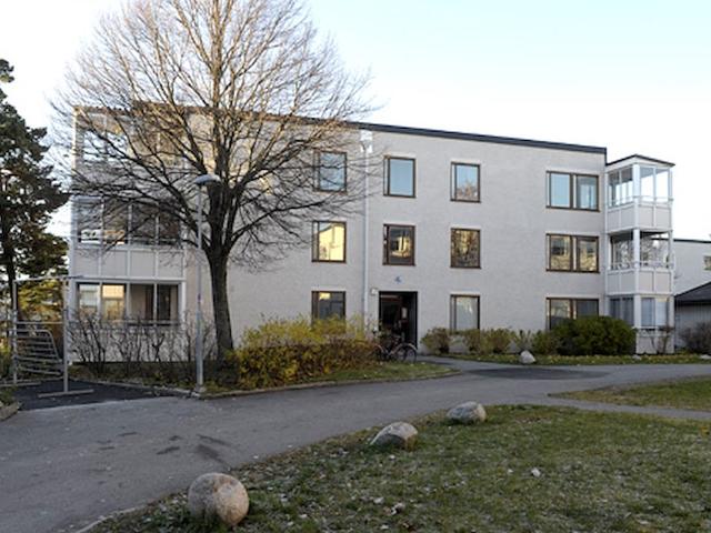 apartment at Huddinge, Härbrevägen 12, Skogås