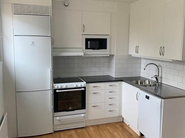 apartment at Huddinge, Rådsvägen 8, Sjödalen Fullersta