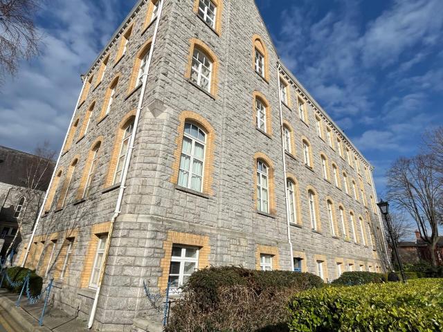 apartment at Hybreasal House, South Circular Road, Dublin 8, Ireland