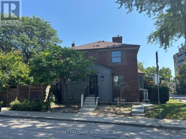 apartment at LOWER 3 WHITEWOOD ROAD, Toronto, Ontario, M4S2X8