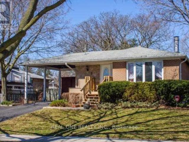 apartment at LOWER 3 GLENTWORTH ROAD, Toronto, Ontario, M2J2E4