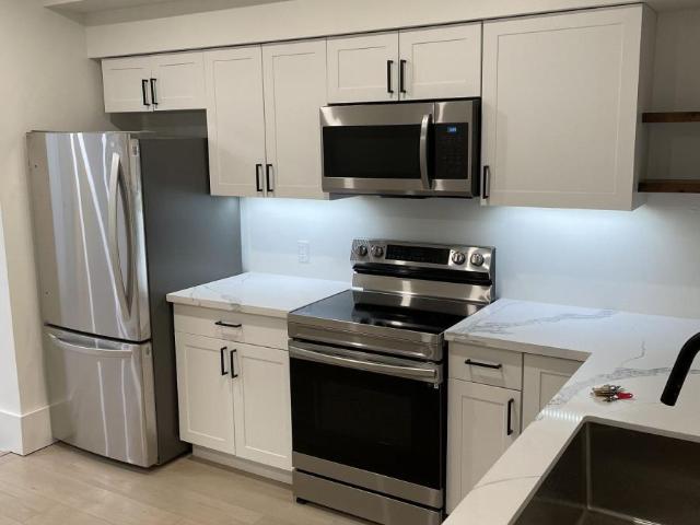apartment at LOWER 104 AYLMER STREET N, Peterborough, Ontario, K9J3J5