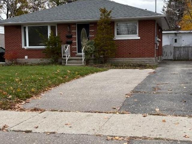 apartment at LOWER 139 BYRON AVENUE, Kitchener, Ontario, N2C1Z7