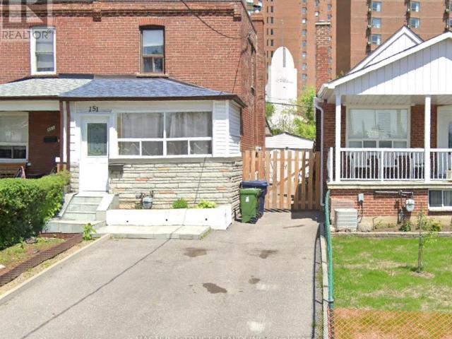 apartment at LOWER 151 DYNEVOR ROAD, Toronto, Ontario, M6E3X5