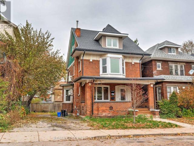 apartment at LOWER – 152 SANFORD AVENUE S