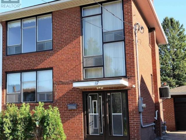 apartment at LOWER 17 PAMILLE PLACE, Toronto, Ontario, M6M3A9