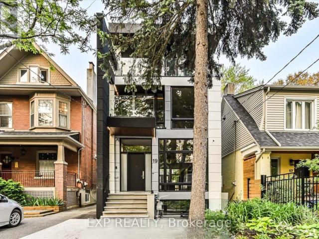 apartment at LOWER 19 DEVON ROAD, Toronto, Ontario, M4E2J7