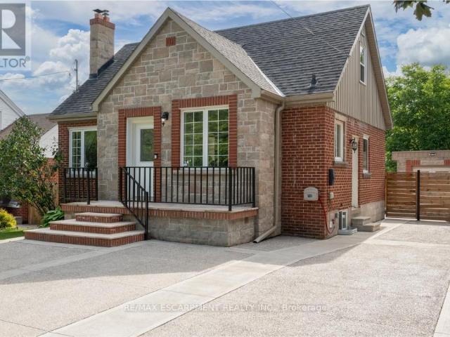 apartment at LOWER 239 CLOVERDALE AVENUE E, Hamilton, Ontario, L8K4M5