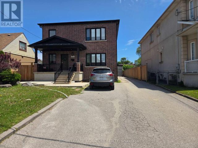 apartment at LOWER 33 INGLESIDE DRIVE, Toronto, Ontario, M3K1V2