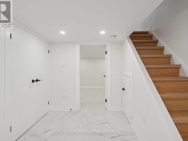 apartment at LOWER 36 TENNIS CRESCENT, Toronto, Ontario, M4K1J3