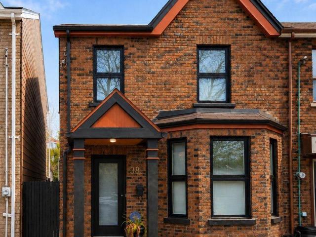 apartment at LOWER – 38 HENDERSON AVENUE