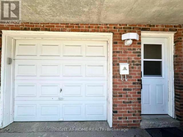 apartment at LOWER 4125 BISHOPSTOKE LANE, Mississauga, Ontario, L4Z1J1