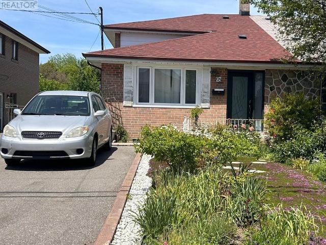 apartment at LOWER – 65 NEWLIN CRESCENT