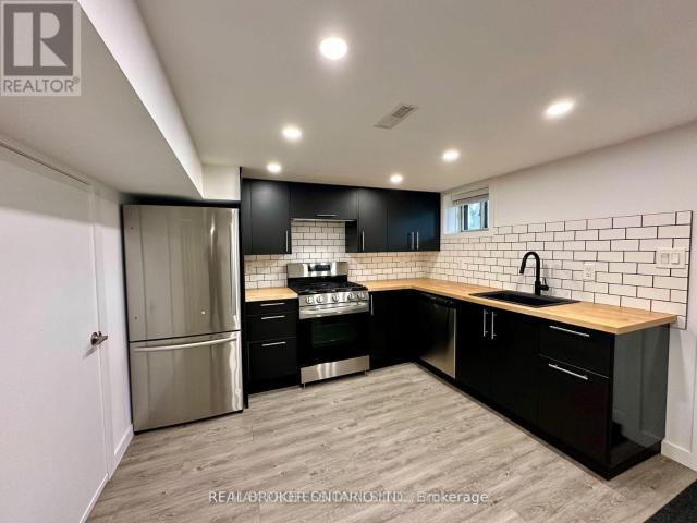 apartment at LOWER 66 WHITBURN CRESCENT, Toronto, Ontario, M3M2S4