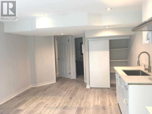 apartment at LOWER 71 DEWPOINT ROAD, Vaughan, Ontario, L4J9E1