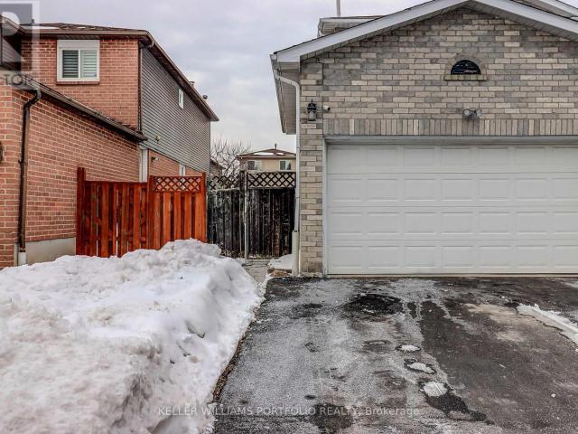 apartment at LOWER UNIT 97 DOBSON DRIVE, Ajax, Ontario, L1S5G1
