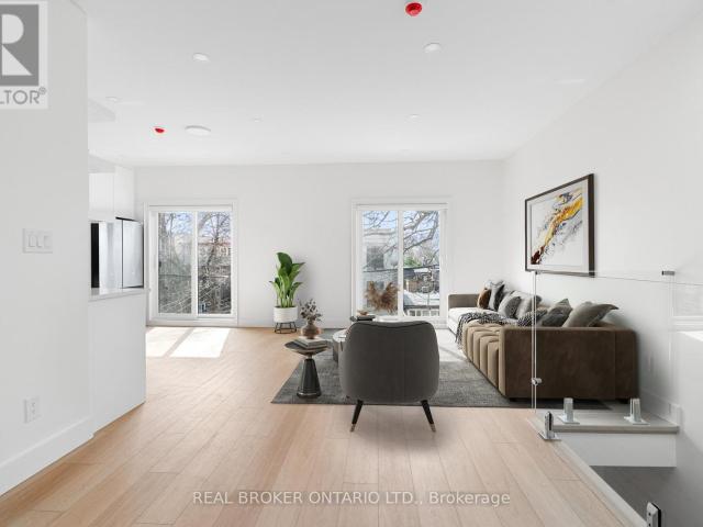 apartment at LANEWAY 21 FARNHAM AVENUE, Toronto, Ontario, M4V1H6