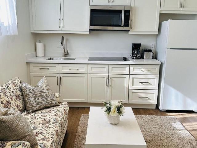 apartment at M5M2T9, Toronto, Canada