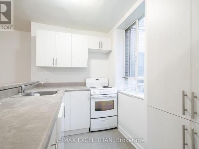 apartment at M9 77 ERSKINE AVENUE, Toronto, Ontario, M4P1Y5