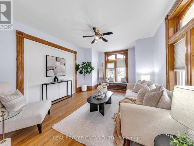 apartment at MAIN 52 VICTORIA AVENUE N, Peterborough, Ontario, K9H4W1