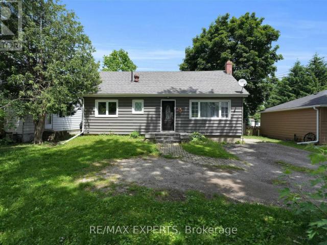apartment at MAIN – 92 TUPPER STREET W