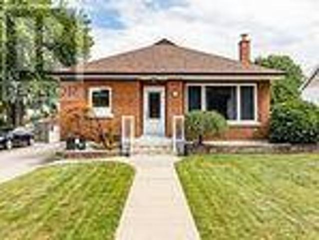 apartment at MAIN – 223 ERINDALE AVENUE