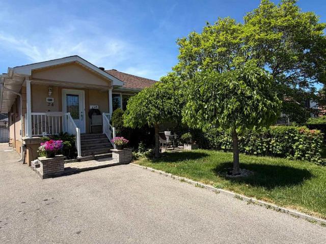 apartment at MAIN 24 CLARION ROAD, Toronto, Ontario, M9R3Y5
