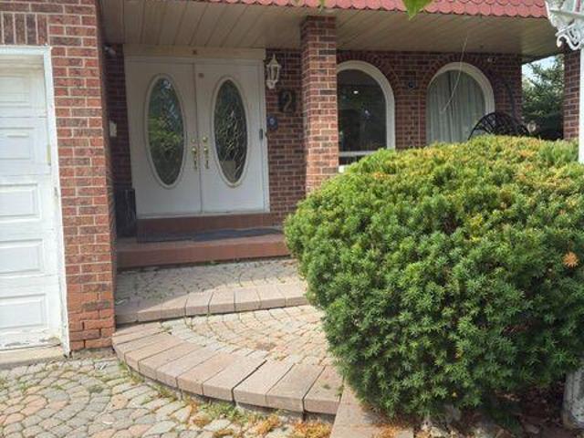 apartment at MAIN & UPPER 2 PEPPERWOOD PLACE, Brampton, Ontario, L6S3R9
