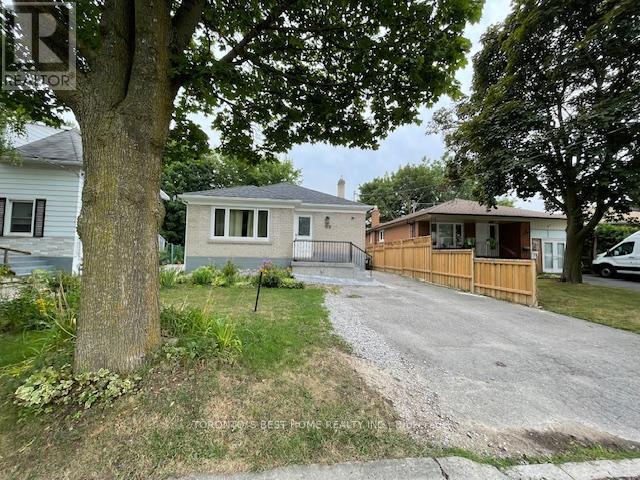 apartment at MAIN F 69 MADAWASKA AVENUE, Toronto, Ontario, M2M2R2