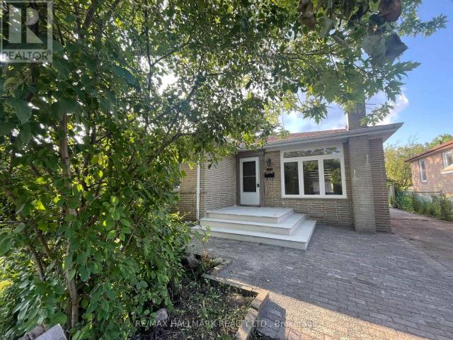 apartment at MAIN FLOOR 116 CARTIER CRESCENT, Richmond Hill, Ontario, L4C2N6