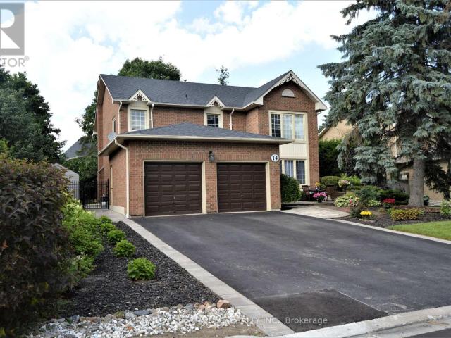 apartment at MAIN FLOOR 14 SIMMONS CRESCENT, Aurora, Ontario, L4G6B4