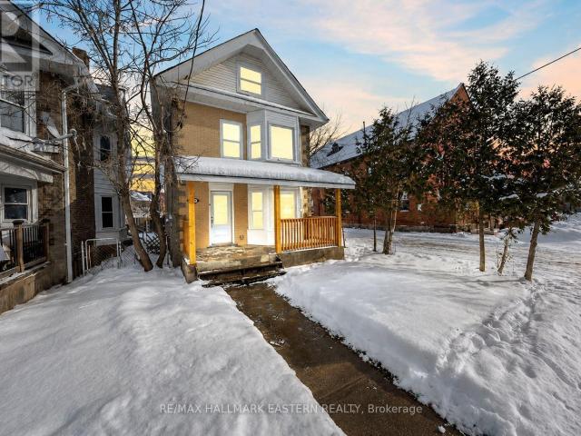 apartment at MAIN FLOOR – 184 PARK STREET N