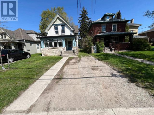 apartment at MAIN FLOOR UNIT – 416 OXFORD STREET E