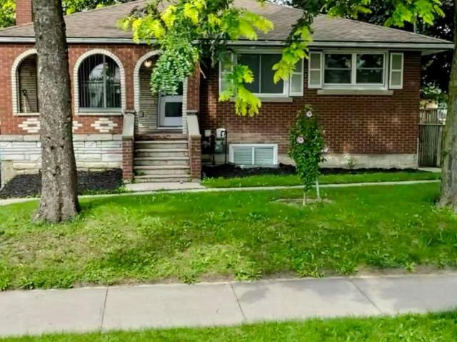 apartment at MAIN LEVEL 39 SILVERCREEK PARKWAY N, Guelph, Ontario, N1H3T1