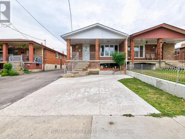 apartment at MAIN LVL 16 HASBROOKE DRIVE, Toronto, Ontario, M9L1A1