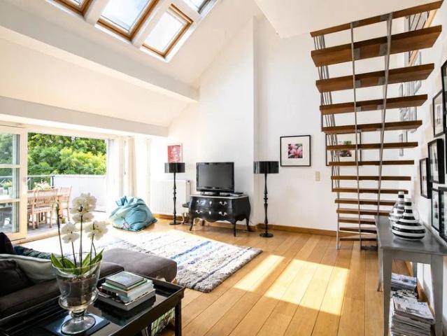 Apartment at Saint Gilles