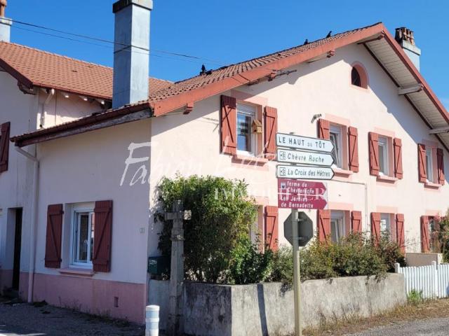 apartment at Secteur VAGNEY, Crémanvillers, APPARTEMENT de type F3 de 65 m2 avec parking Vagney