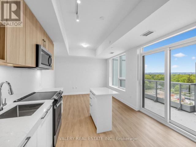 apartment at PH01 – 500 PLAINS ROAD E