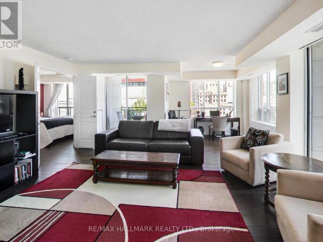 apartment at PH09 140 SIMCOE STREET, Toronto, Ontario, M5H4E9