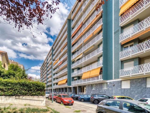 apartment at piazza del Monastero 12 b Torino TO