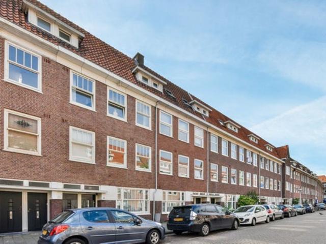 apartment at Reinier Claeszenstraat 34 1 1056WL Amsterdam