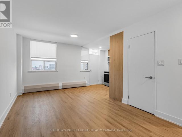 apartment at S0106 – 115 TYNDALL AVENUE